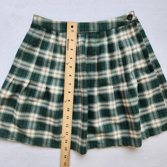Urban Outfitters Green Plaid Pleated Schoolgirl Mini Skater Skirt Academia XS - Picture 14 of 14